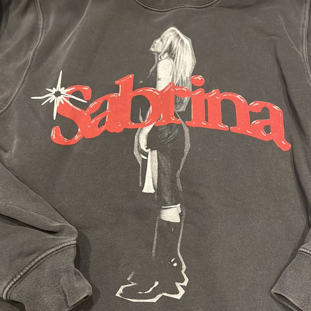 Sabrina carpenter your sweater